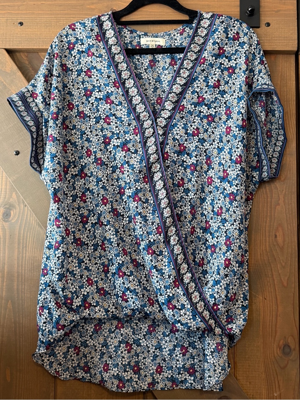 Max Studio Blue Floral V-Neck Short Sleeve Tunic
